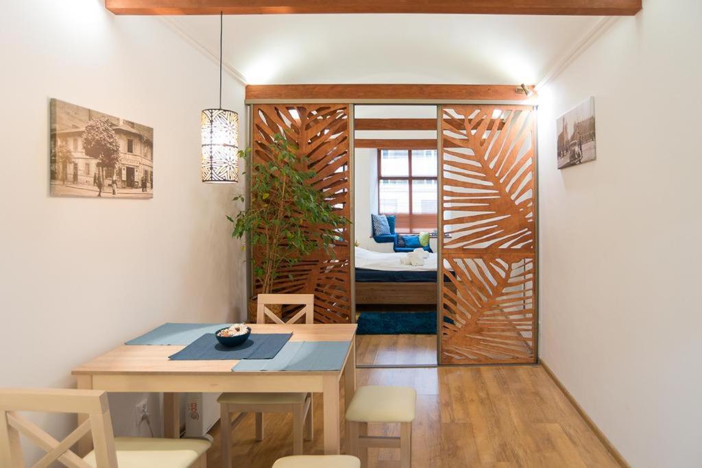 Cozy Studio On Wielopole Street. Krakau Buitenkant foto